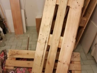 Садовая мебель из дерева: плюсы и минусы
