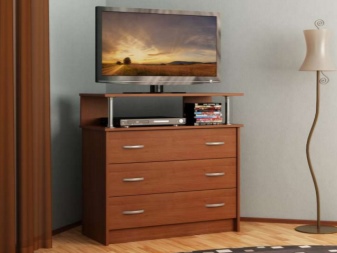 Комод под телевизор: особенности, разновидности, советы по выбору Комод под телевизор: особенности, разновидности, советы по выбору