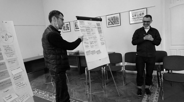 Стратегическая сессия по созданию мебельного кластера в Ровенской области
Стратегическая сессия по созданию мебельного кластера в Ровенской области