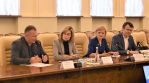 Презентован проект кластерного развития мебельно й отрасли Украины
Презентован проект кластерного развития мебельно й отрасли Украины