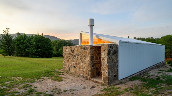 Модульный домик для отдыха на природе с видом на горы